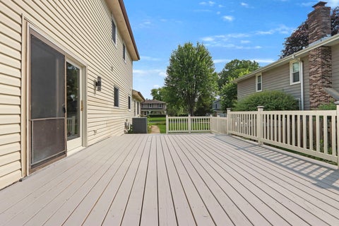 Tiny photo for 713 Dawes Street, Libertyville, IL 60048 (MLS # 12728160)