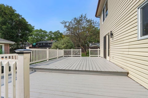 Tiny photo for 713 Dawes Street, Libertyville, IL 60048 (MLS # 12728160)