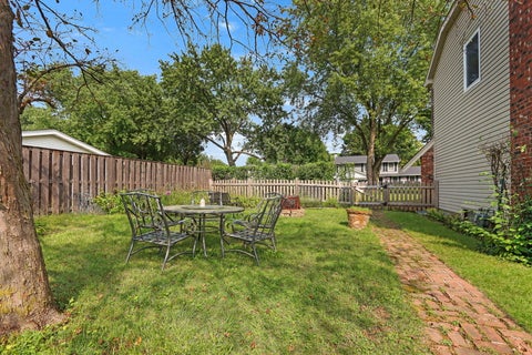 Tiny photo for 713 Dawes Street, Libertyville, IL 60048 (MLS # 12728160)