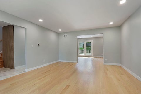 Tiny photo for 713 Dawes Street, Libertyville, IL 60048 (MLS # 12728160)