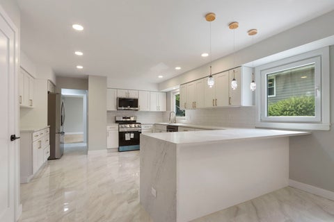 Tiny photo for 713 Dawes Street, Libertyville, IL 60048 (MLS # 12728160)