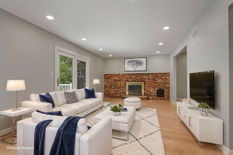 Tiny photo for 713 Dawes Street, Libertyville, IL 60048 (MLS # 12728160)