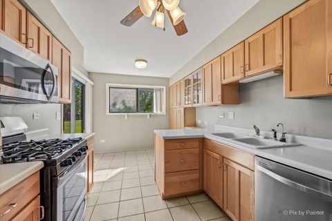 Tiny photo for 1407 Creekside Court #B, Elgin, IL 60123 (MLS # 12439826)