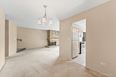 Tiny photo for 1407 Creekside Court #B, Elgin, IL 60123 (MLS # 12439826)