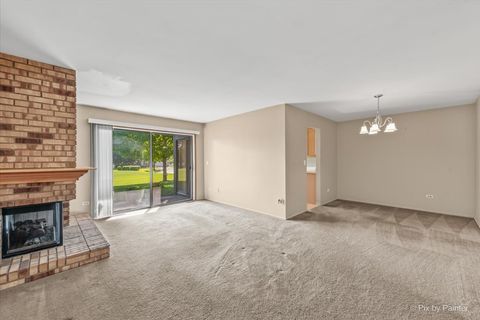 Tiny photo for 1407 Creekside Court #B, Elgin, IL 60123 (MLS # 12439826)