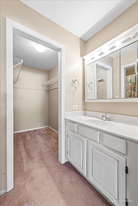 Tiny photo for 1407 Creekside Court #B, Elgin, IL 60123 (MLS # 12439826)