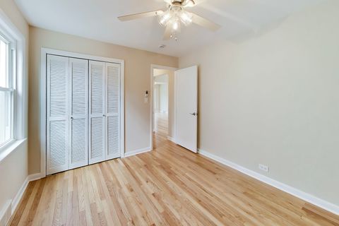 Tiny photo for 5921 N Melvina Avenue, Chicago, IL 60646 (MLS # 12619699)