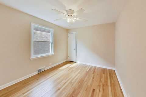 Tiny photo for 5921 N Melvina Avenue, Chicago, IL 60646 (MLS # 12619699)