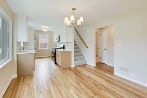 Tiny photo for 5921 N Melvina Avenue, Chicago, IL 60646 (MLS # 12619699)