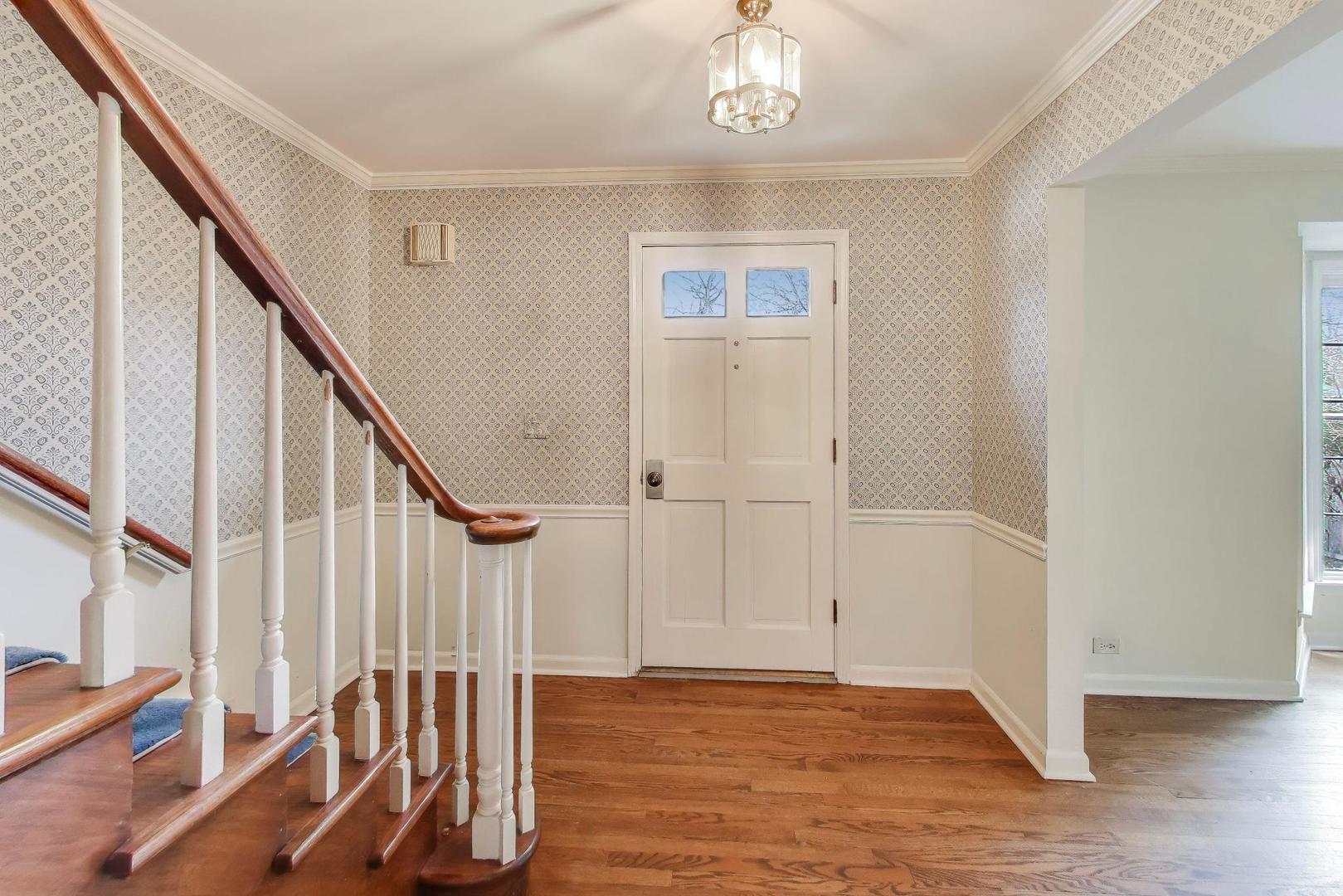 948 S Green Bay Road