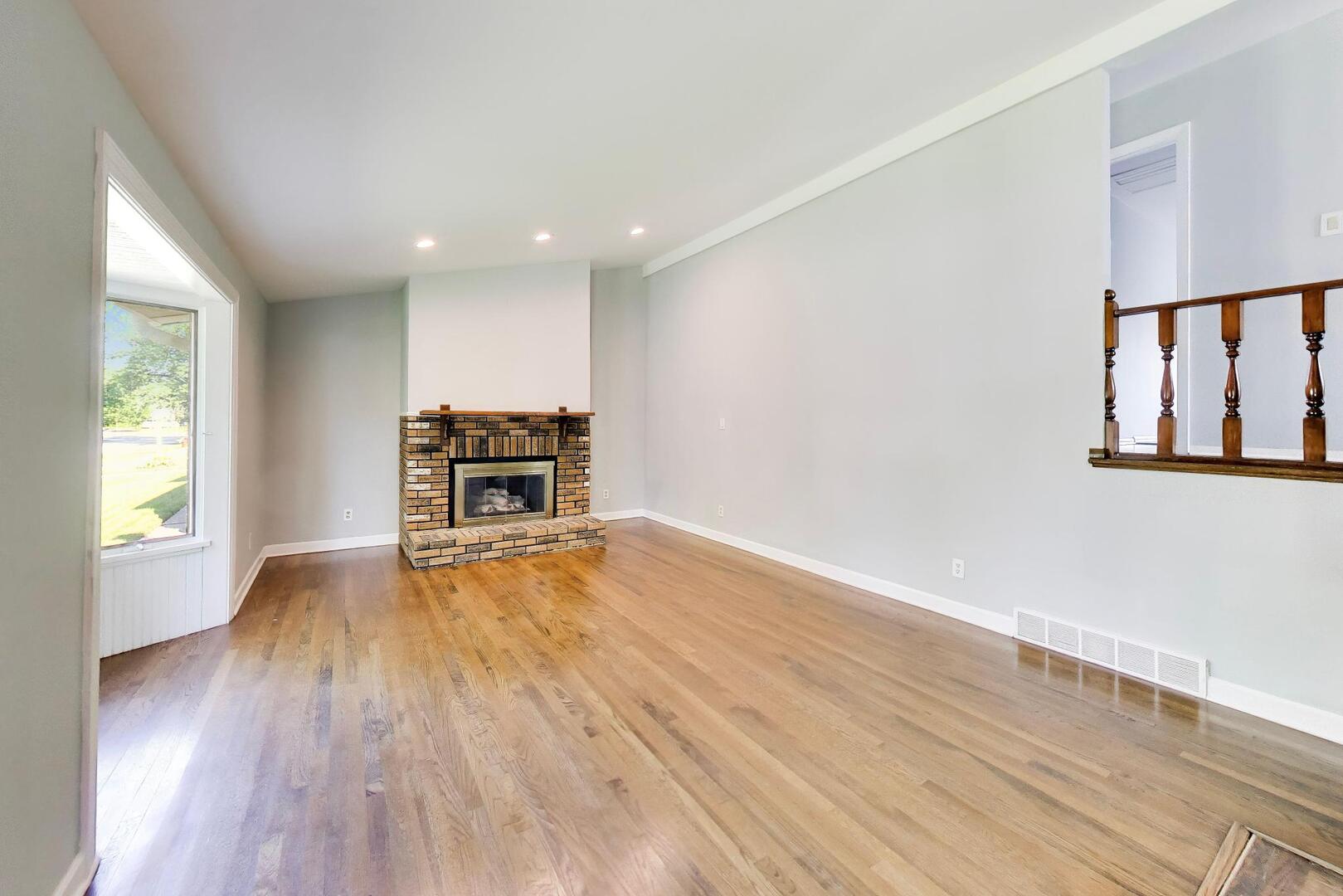 2925 E 188th Place
