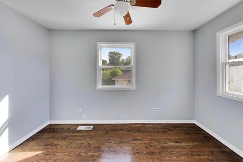 Tiny photo for 2925 E 188th Place, Lansing, IL 60438 (MLS # 12761856)