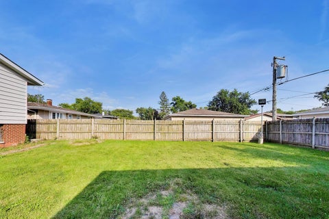 Tiny photo for 2925 E 188th Place, Lansing, IL 60438 (MLS # 12761856)