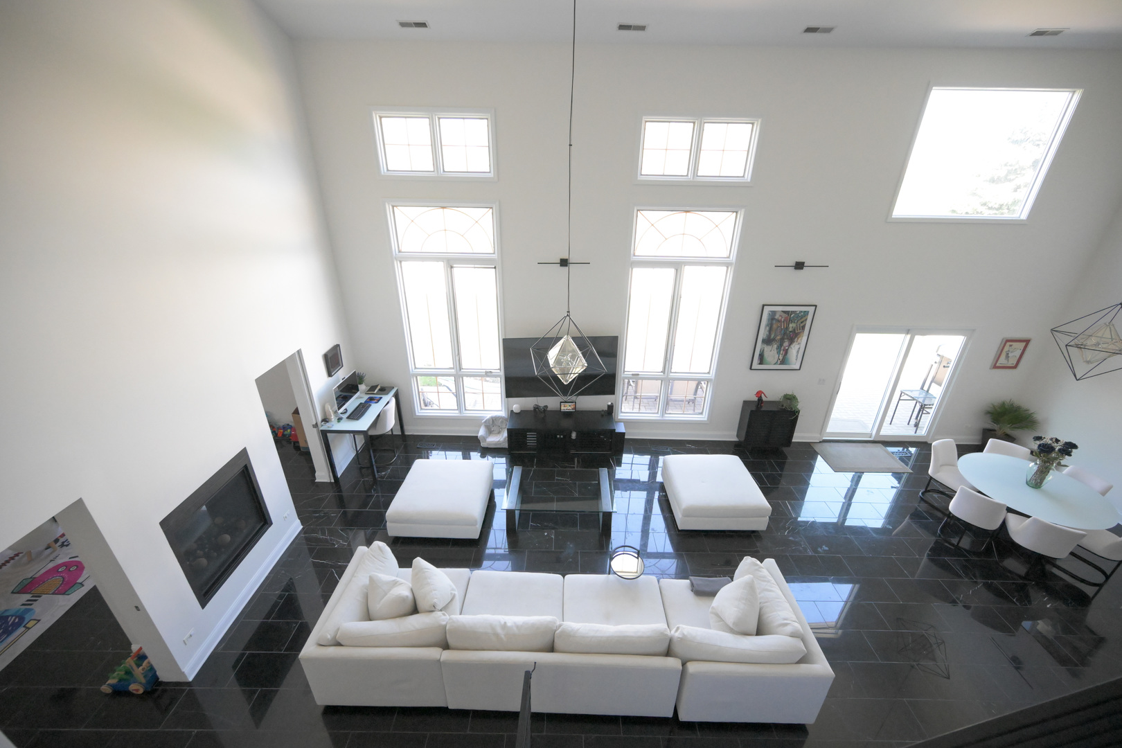 23W160 Woodcroft Drive