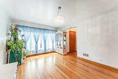 Tiny photo for 9327 S Avers Avenue, Evergreen Park, IL 60805 (MLS # 12709172)