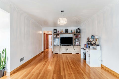 Tiny photo for 9327 S Avers Avenue, Evergreen Park, IL 60805 (MLS # 12709172)