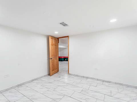 Tiny photo for 9327 S Avers Avenue, Evergreen Park, IL 60805 (MLS # 12709172)