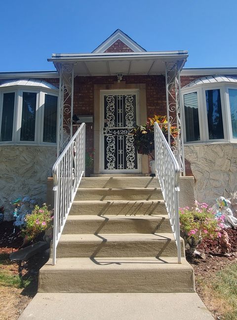 A home in Schiller Park