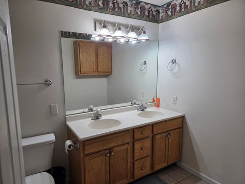 Tiny photo for 201 E Cleveland Street, Heyworth, IL 61745 (MLS # 12615787)