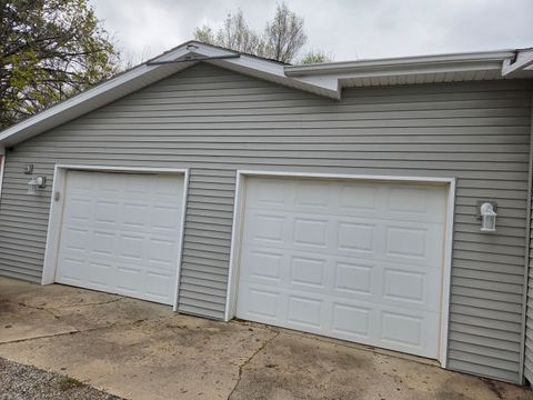 Tiny photo for 201 E Cleveland Street, Heyworth, IL 61745 (MLS # 12615787)