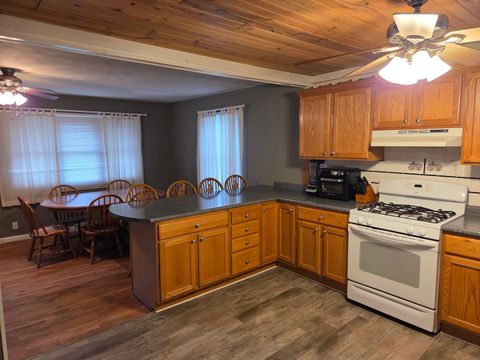 Tiny photo for 201 E Cleveland Street, Heyworth, IL 61745 (MLS # 12615787)