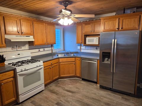 Tiny photo for 201 E Cleveland Street, Heyworth, IL 61745 (MLS # 12615787)