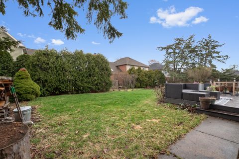 Tiny photo for 160 E LAHON Street, Park Ridge, IL 60068 (MLS # 12607355)