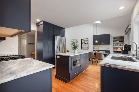 Tiny photo for 160 E LAHON Street, Park Ridge, IL 60068 (MLS # 12607355)