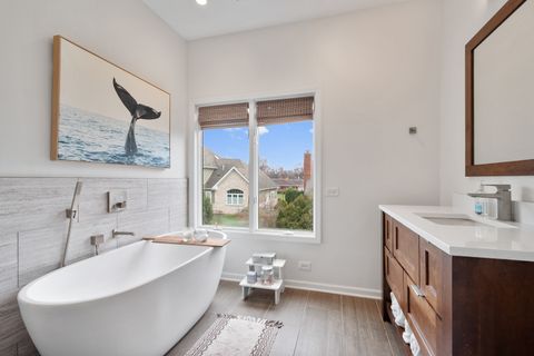 Tiny photo for 160 E LAHON Street, Park Ridge, IL 60068 (MLS # 12607355)