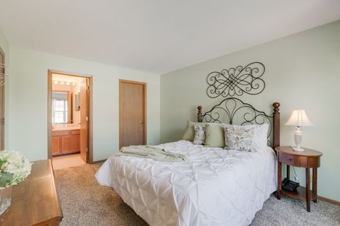 Tiny photo for 4471 Brighton Court, Gurnee, IL 60031 (MLS # 12485990)