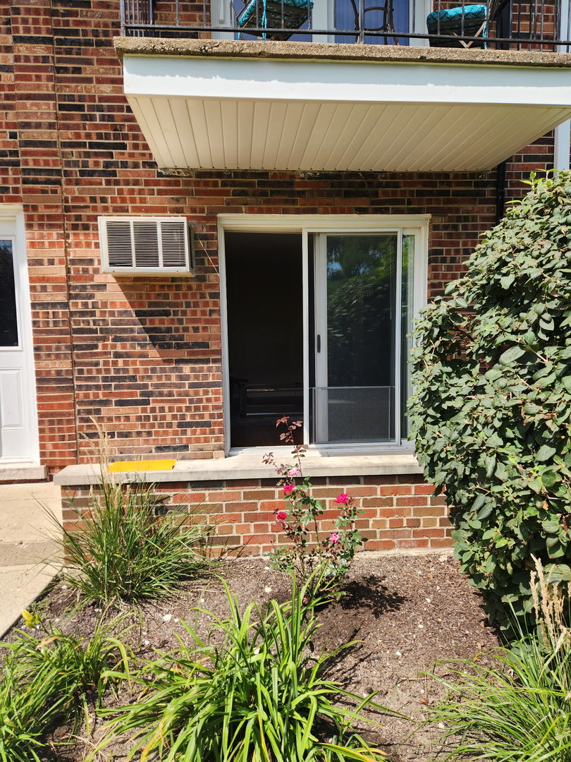 2415 Ogden Avenue 5
