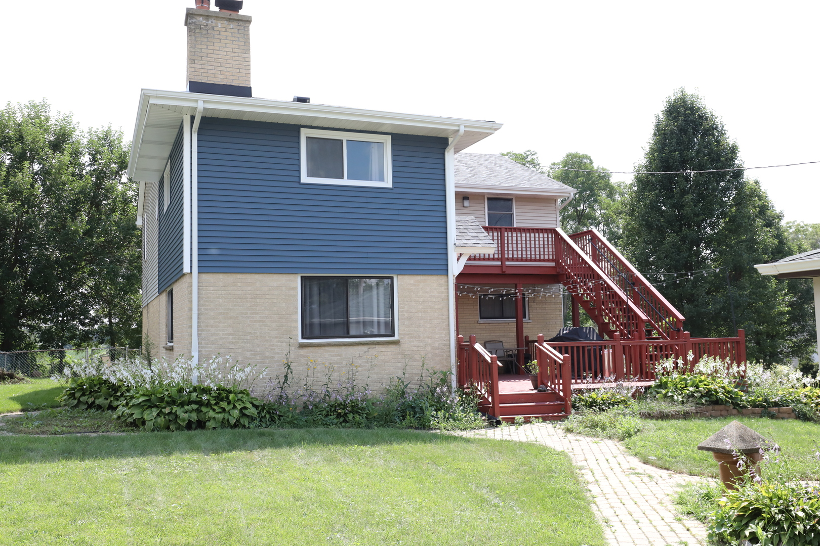 18557 W Country Lane