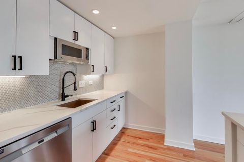 Tiny photo for 1910 S Indiana Avenue #727, Chicago, IL 60616 (MLS # 12580228)