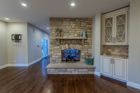 Tiny photo for 863 Bittersweet Drive, Northbrook, IL 60062 (MLS # 12519421)