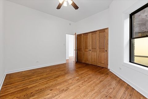 Tiny photo for 4059 N SHERIDAN Road #3, Chicago, IL 60613 (MLS # 12594181)