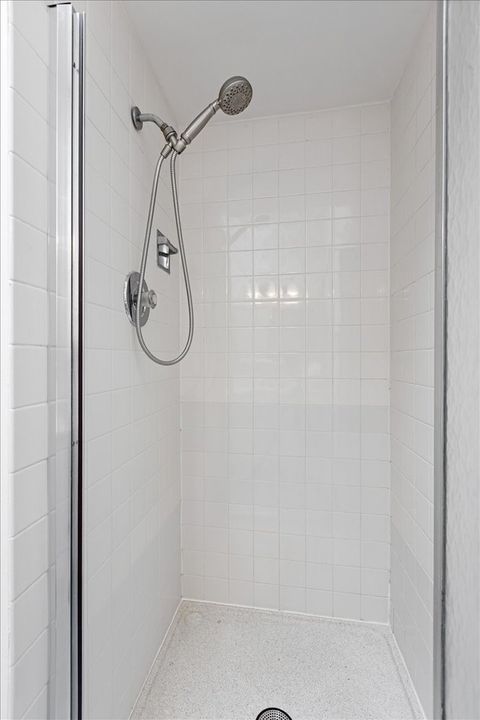 Tiny photo for 4059 N SHERIDAN Road #3, Chicago, IL 60613 (MLS # 12594181)