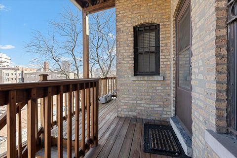 Tiny photo for 4059 N SHERIDAN Road #3, Chicago, IL 60613 (MLS # 12594181)