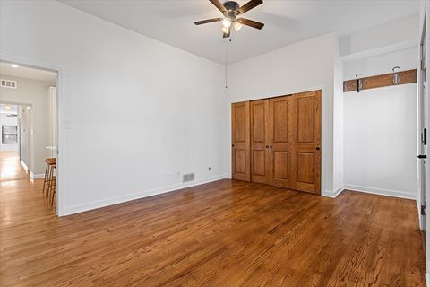 Tiny photo for 4059 N SHERIDAN Road #3, Chicago, IL 60613 (MLS # 12594181)