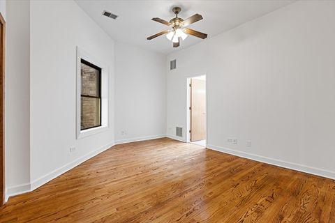 Tiny photo for 4059 N SHERIDAN Road #3, Chicago, IL 60613 (MLS # 12594181)