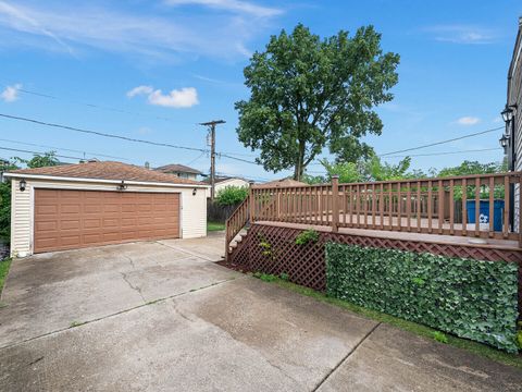 Tiny photo for 608 S 2nd Avenue, Maywood, IL 60153 (MLS # 12399295)