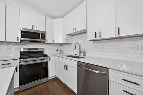 Tiny photo for 241 E Schick Road, Bloomingdale, IL 60108 (MLS # 12578688)