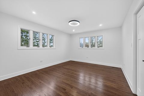 Tiny photo for 241 E Schick Road, Bloomingdale, IL 60108 (MLS # 12578688)