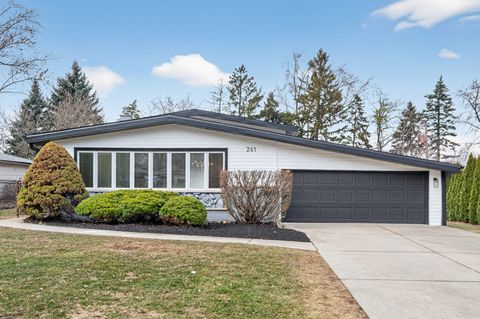 241 E Schick Road Bloomingdale IL 60108