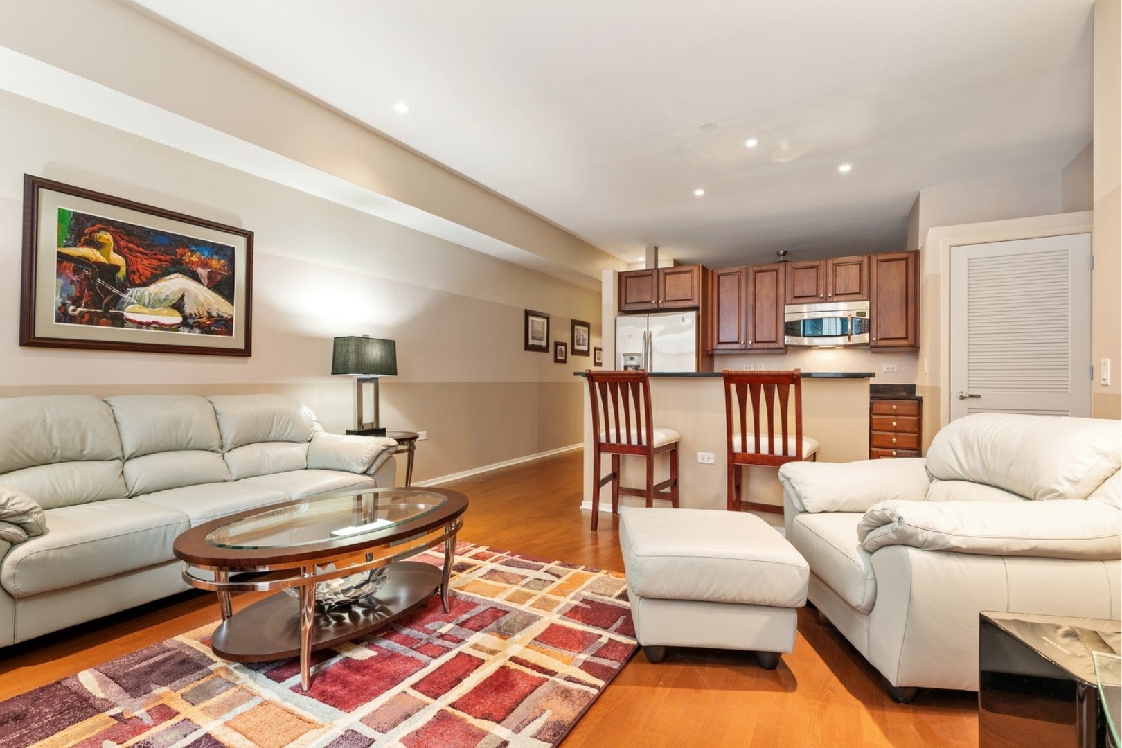 310 S Michigan Avenue 1010