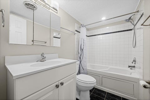 Tiny photo for 416 Glendale Road, Glenview, IL 60025 (MLS # 12739641)