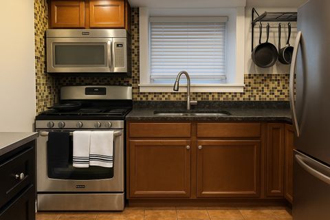 Tiny photo for 207 W Quincy Street #GARD, Riverside, IL 60546 (MLS # 12540023)