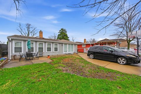 Tiny photo for Niles, IL 60714 (MLS # 12598194)