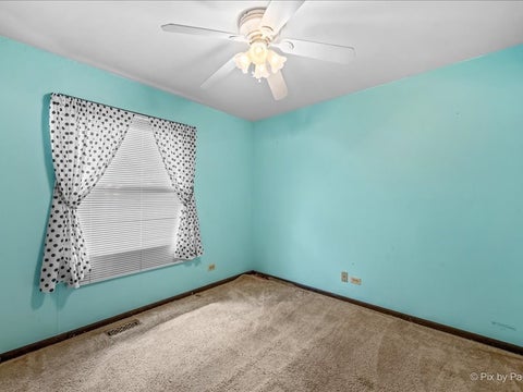 Tiny photo for 930 Pioneer Court, Roselle, IL 60172 (MLS # 12752710)