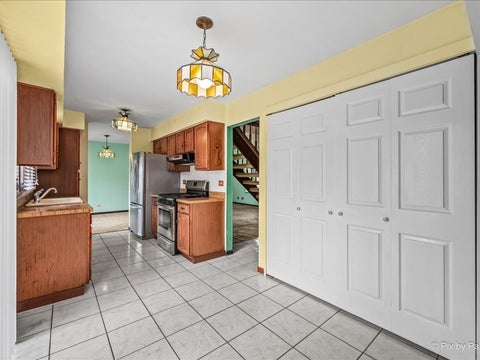 Tiny photo for 930 Pioneer Court, Roselle, IL 60172 (MLS # 12752710)