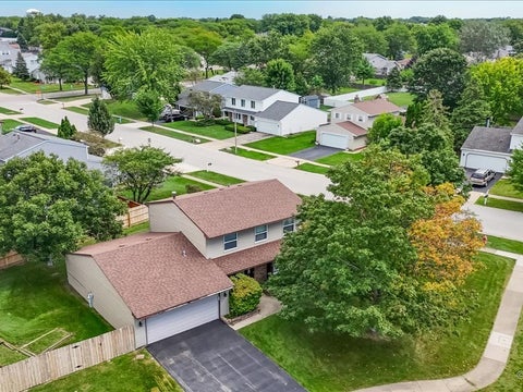 Tiny photo for 930 Pioneer Court, Roselle, IL 60172 (MLS # 12752710)